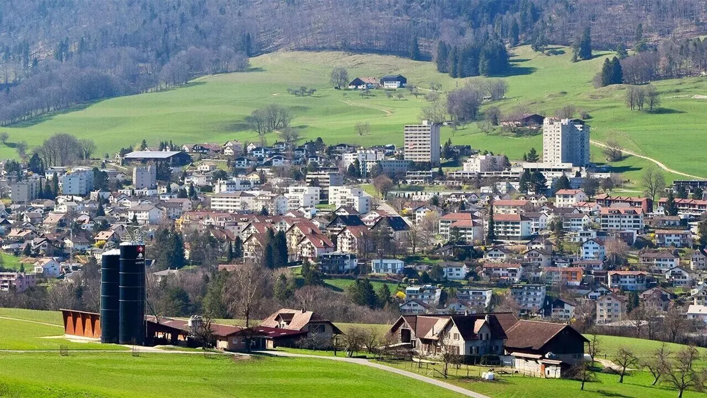 For sale in Moutier 9.5 room family house - Photo 1 of 1