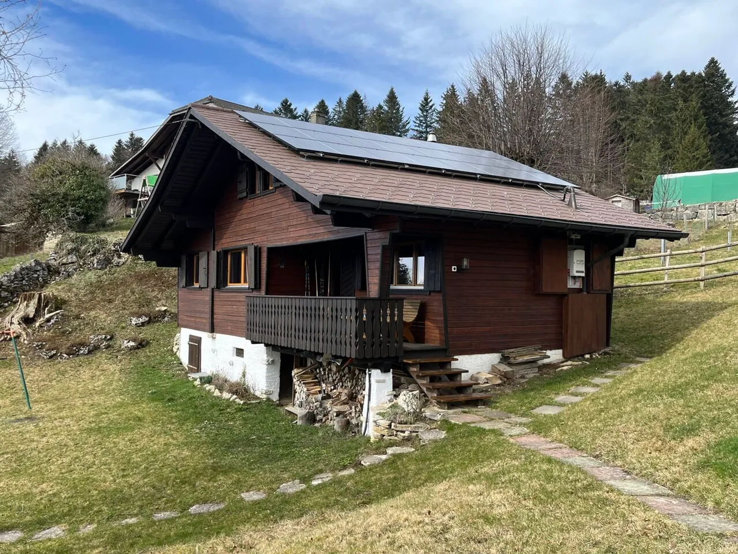 Incantevole chalet di 3,5 stanze in vendita nelle montagne di Saules - Foto 1 di 13