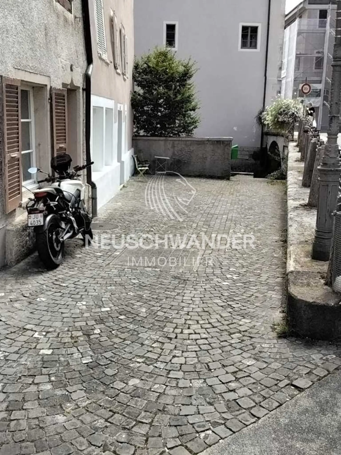 Yielding Building - Photo 2 of 13