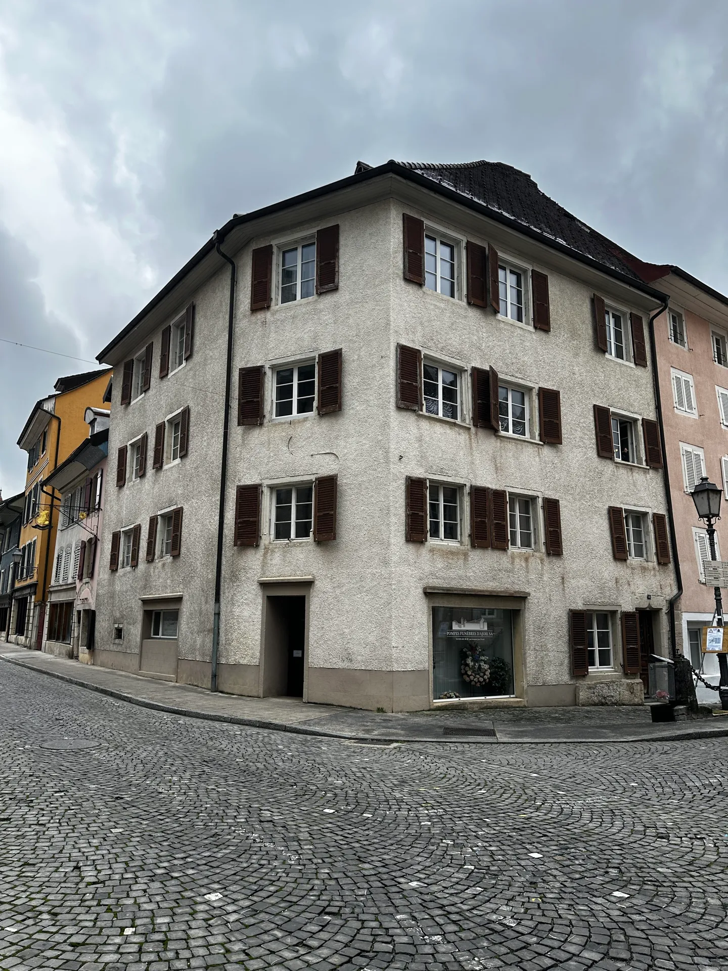 Yielding Building - Photo 10 of 13