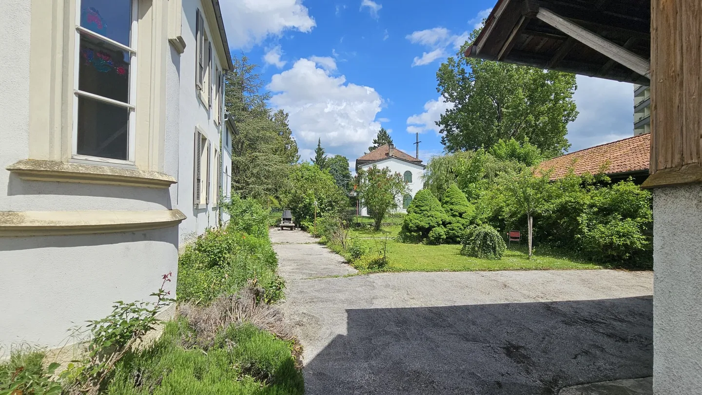 In vendita a Porrentruy casa padronale con 3 appartamenti - Foto 4 di 13