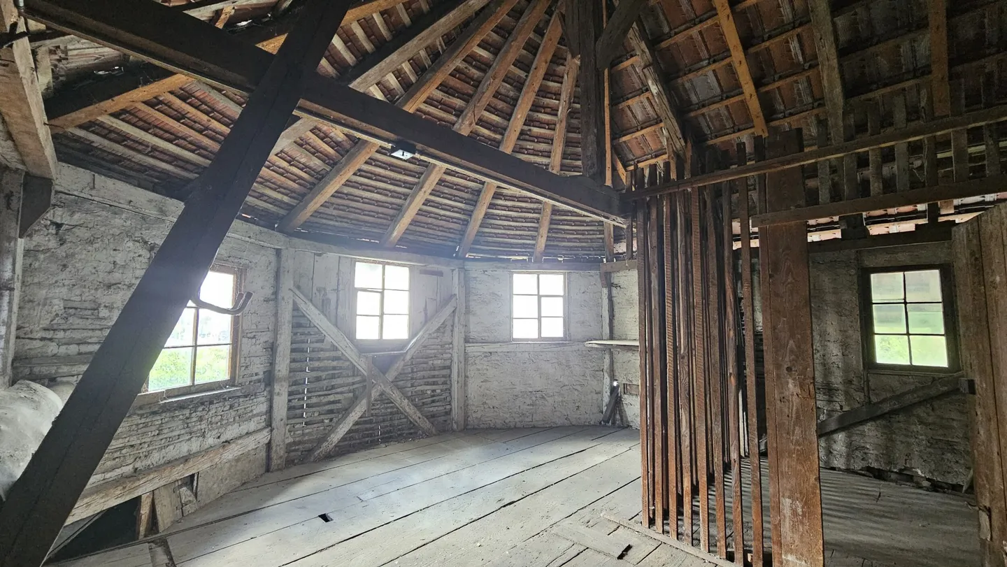 In vendita a Porrentruy casa padronale con 3 appartamenti - Foto 12 di 13