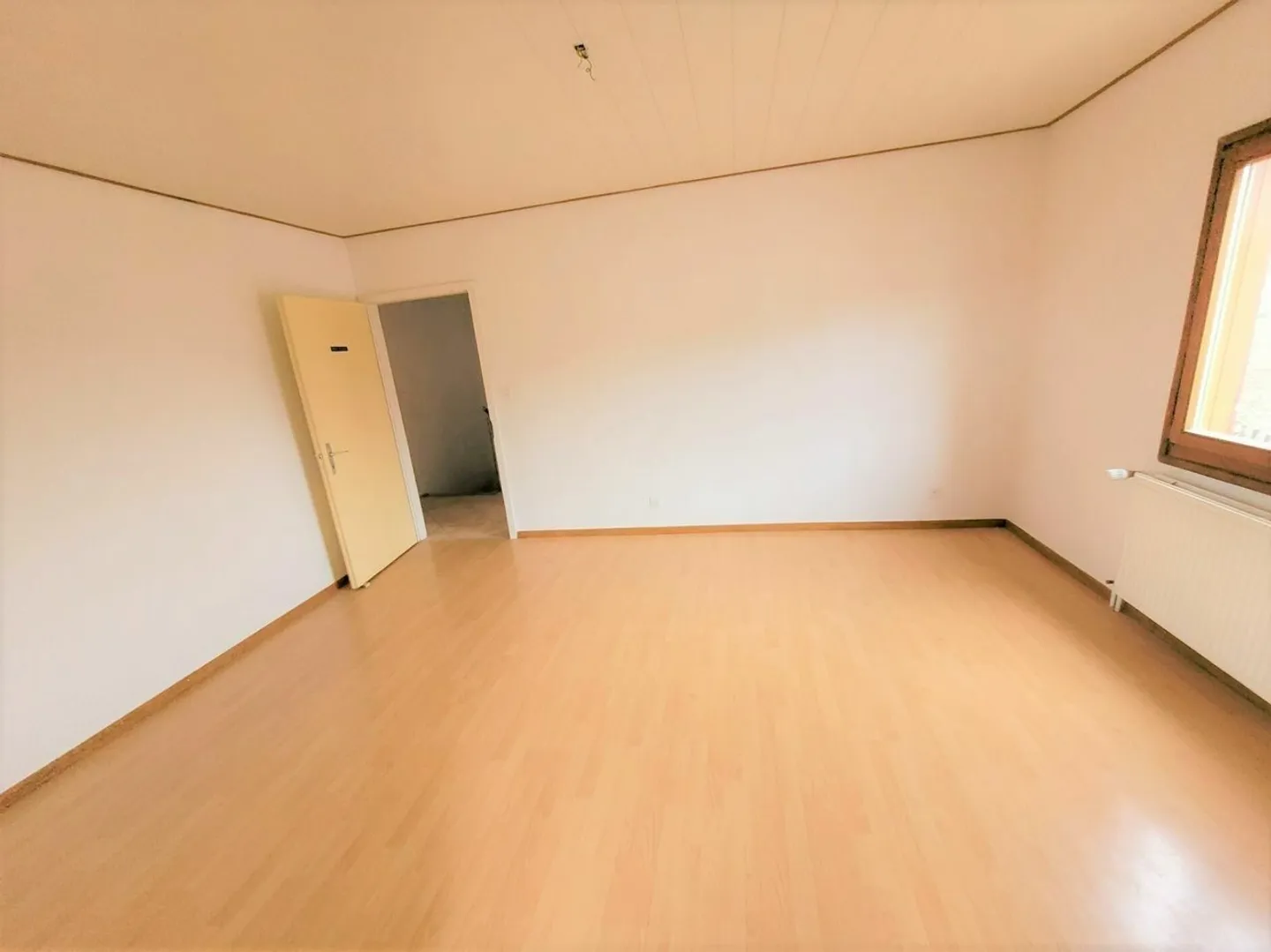 For sale in Réclère family house comprising 2 apartments - Photo 9 of 13