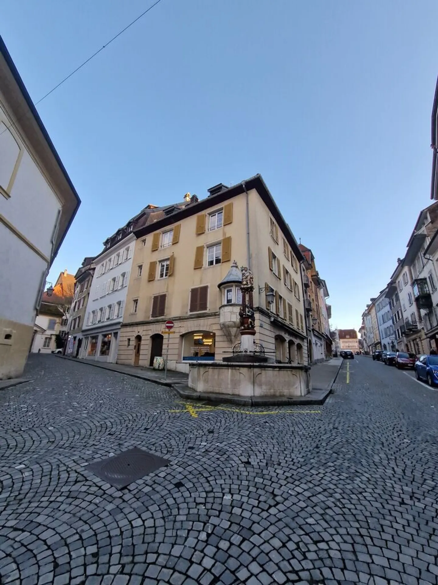 Edificio di rendimento - Foto 1 di 7