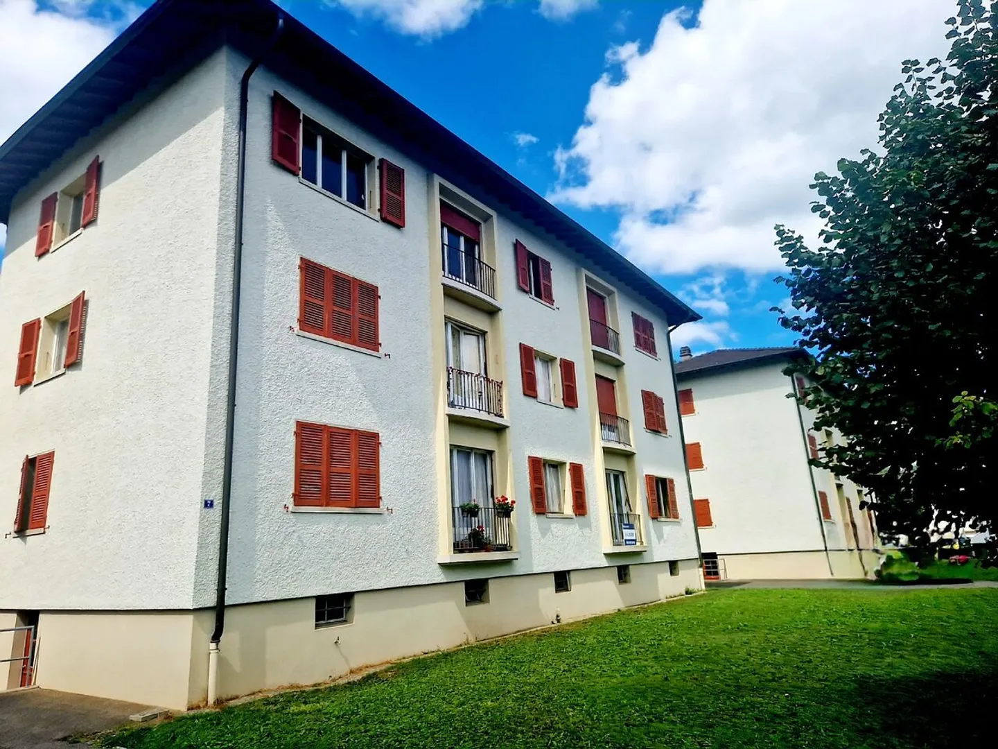 Edificio di rendimento - Foto 1 di 9