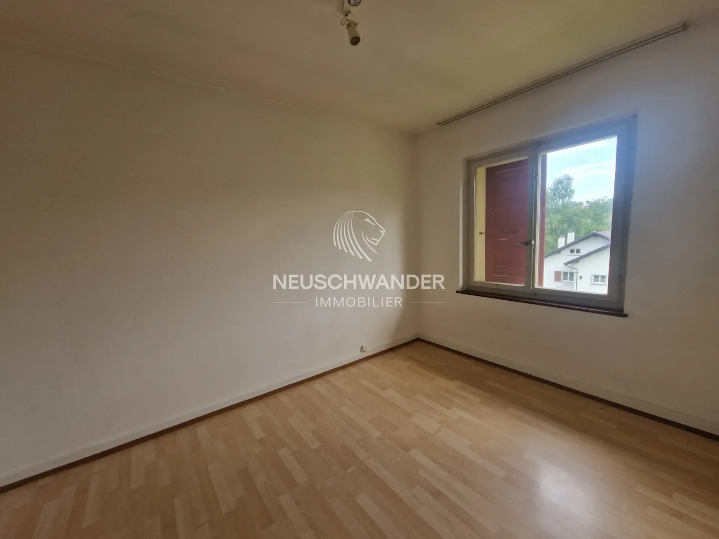 Edificio di rendimento - Foto 7 di 13