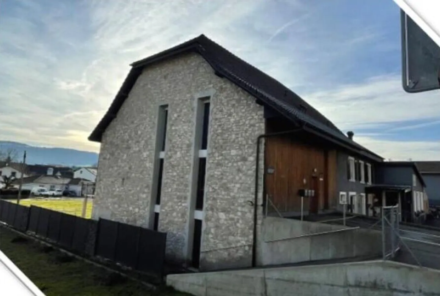 Immeuble mixte - Photo 2 sur 8