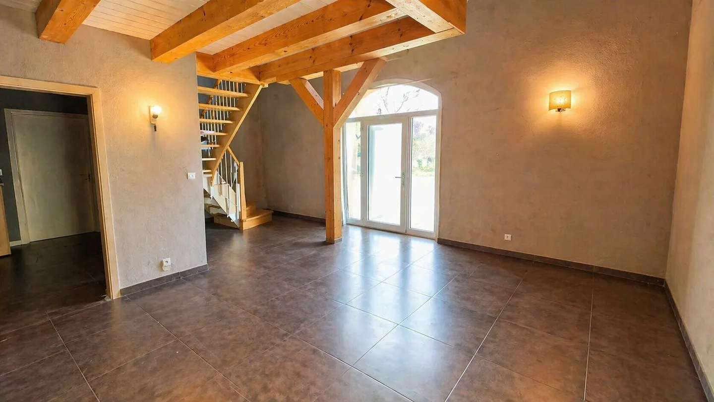 Maison Charmante avec Terrasse Couvert - Photo 3 sur 13