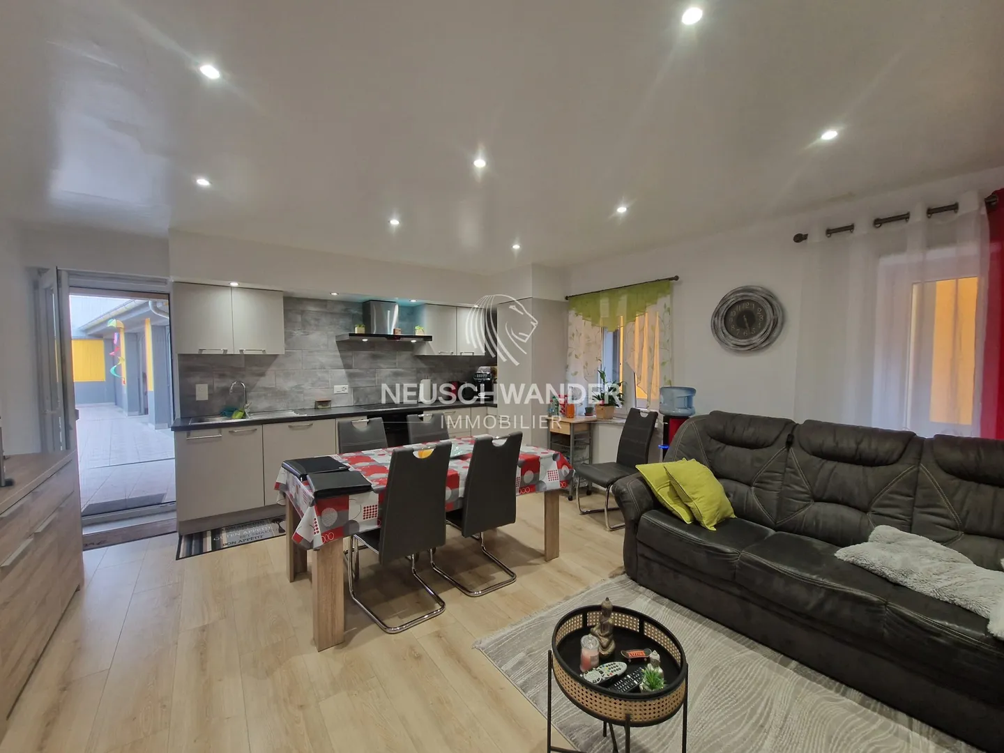 Maison de village rénovée avec 3 appartements à vendre à Courtemaîche - Photo 9 sur 13