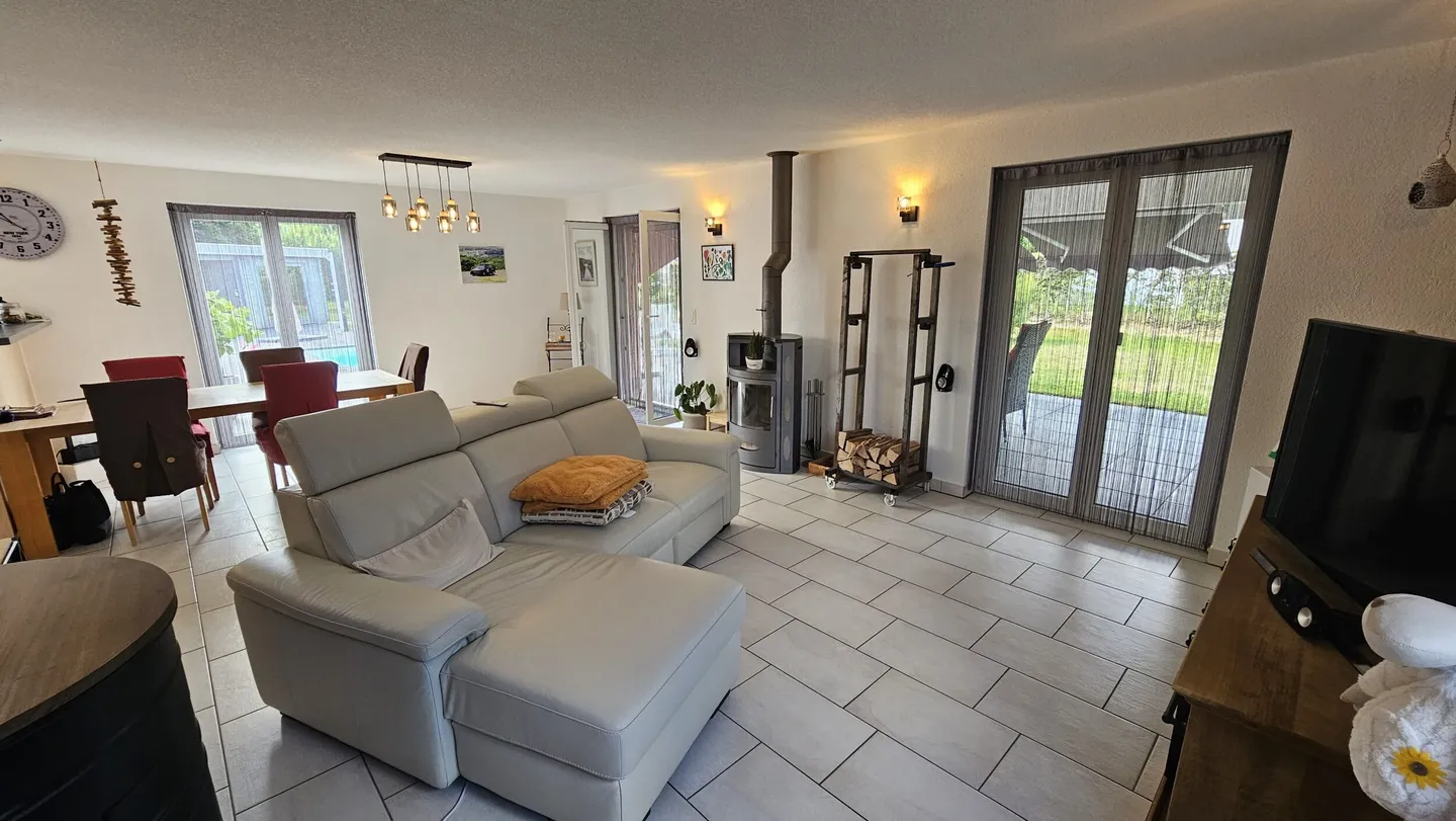 Zu verkaufen in Courgenay 6.5-Zimmer-Haus mit Pool - Foto 6 von 13