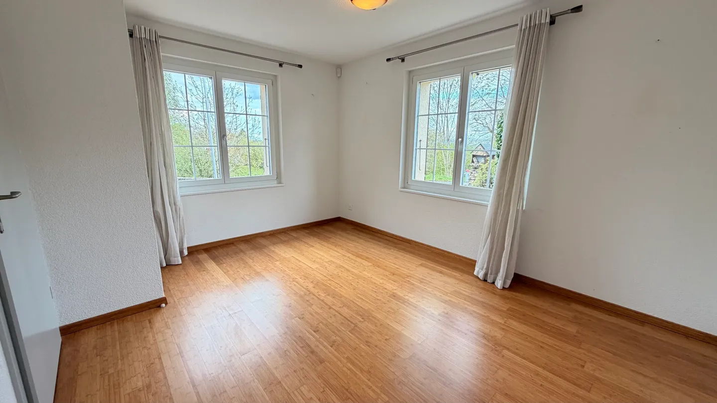 For sale 6.5-room house with garden and garages in Fahy - Photo 5 of 13