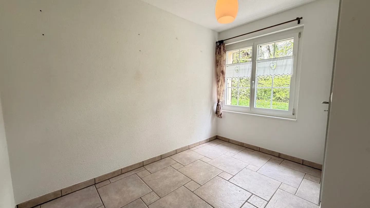 For sale 6.5-room house with garden and garages in Fahy - Photo 7 of 13