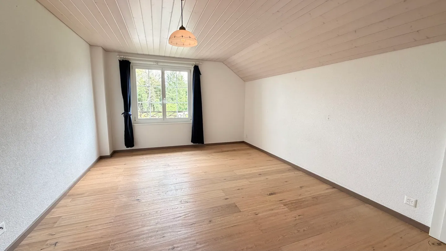 For sale 6.5-room house with garden and garages in Fahy - Photo 11 of 13