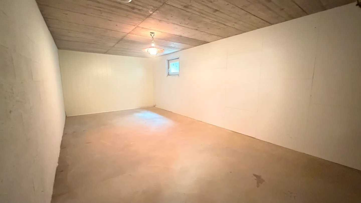 For sale 6.5-room house with garden and garages in Fahy - Photo 13 of 13