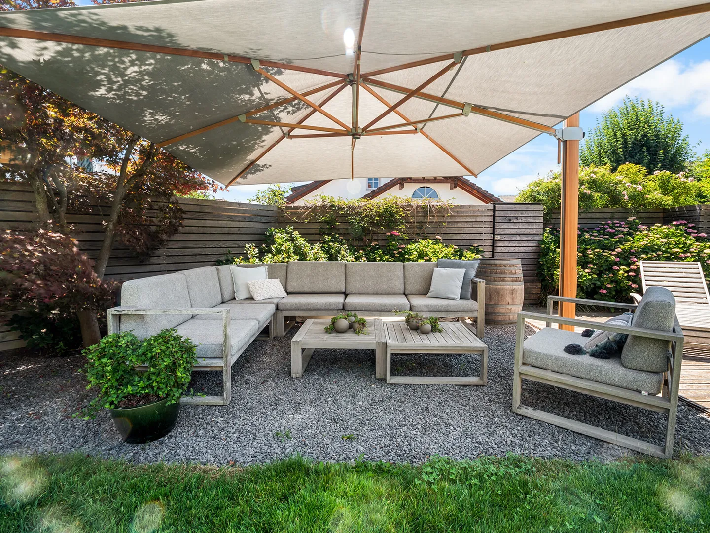 Les vacances commencent dans votre propre jardin - Photo 3 sur 7
