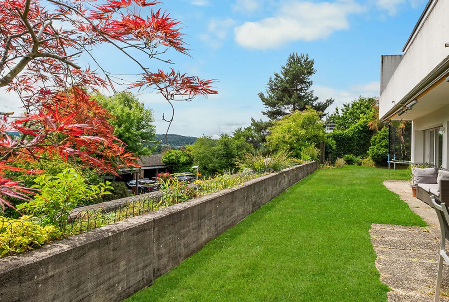 Familienhaus mit sehr viel Raum und fantastischer Panoramasicht - Photo 1 of 10