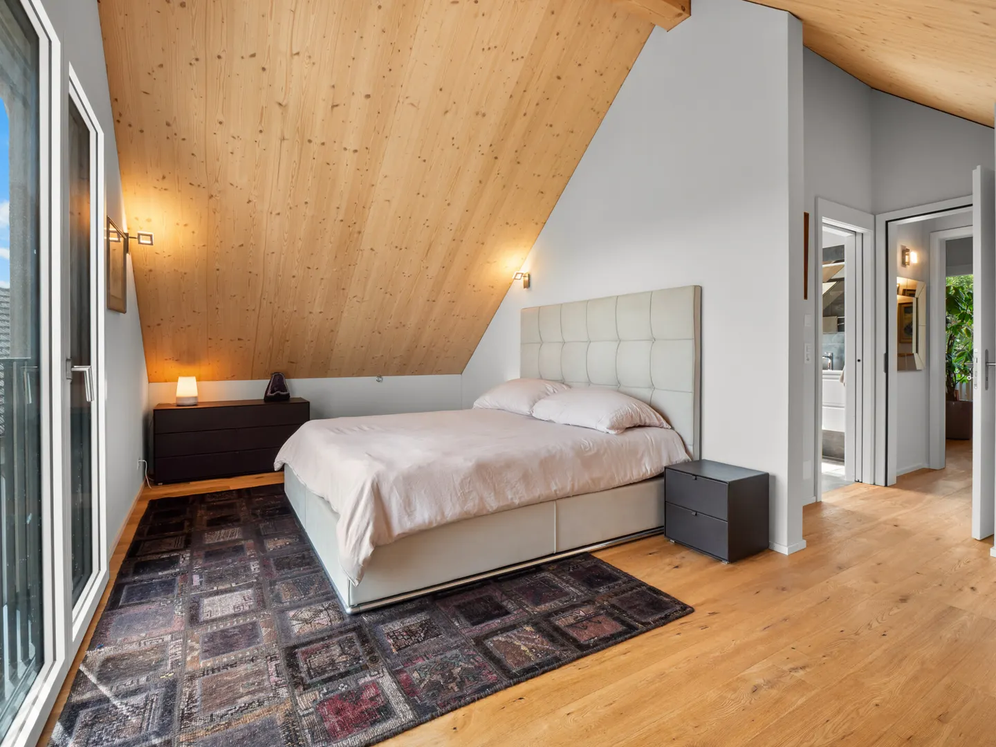 Modern 6.5-Room House with Panoramic View - Photo 9 of 9