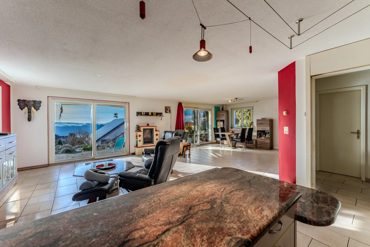 Charmantes Einfamilienhaus mit Seeblick - Foto 1 von 13