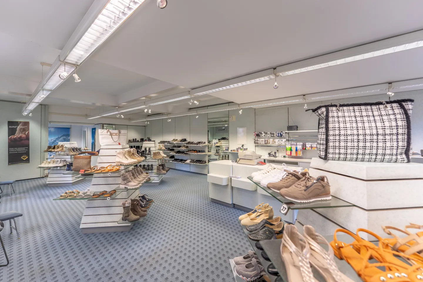 Commercial Space in the Heart of the Old Town - Photo 8 of 13