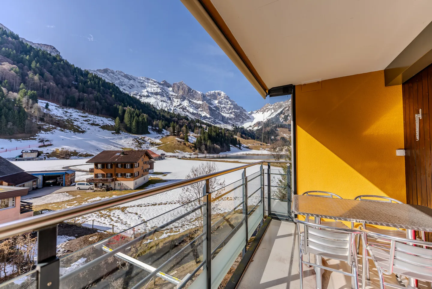 Gemütliche 3.5 Zimmer Wohnung mit herrlichem Ausblick - Foto 2 von 13