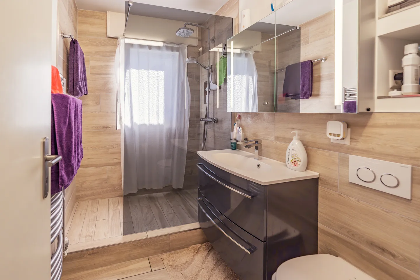 Gemütliche 3.5-Zimmer-Wohnung mit Weitsicht - Foto 10 von 13