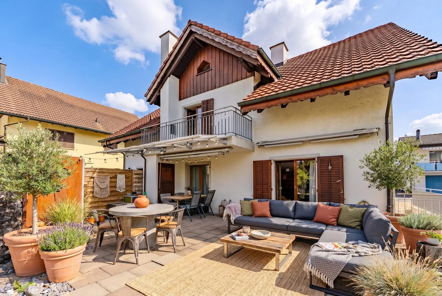 Grosszügiges Einfamilienhaus - Foto 1 von 13