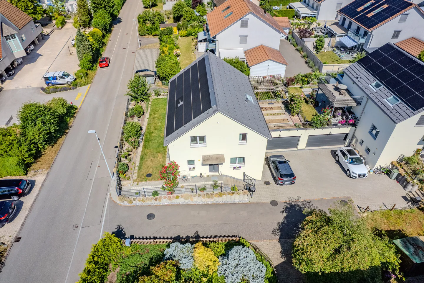 Modernes Einfamilienhaus an ruhiger Lage - Foto 2 von 13