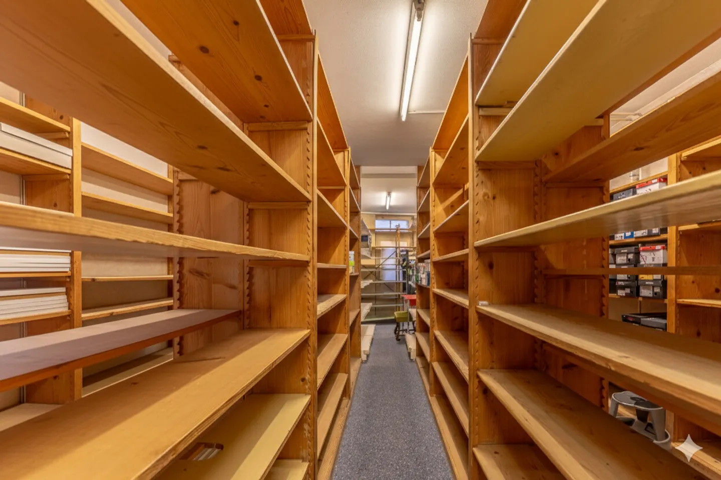 Commercial Space in the Heart of the Old Town - Photo 10 of 12