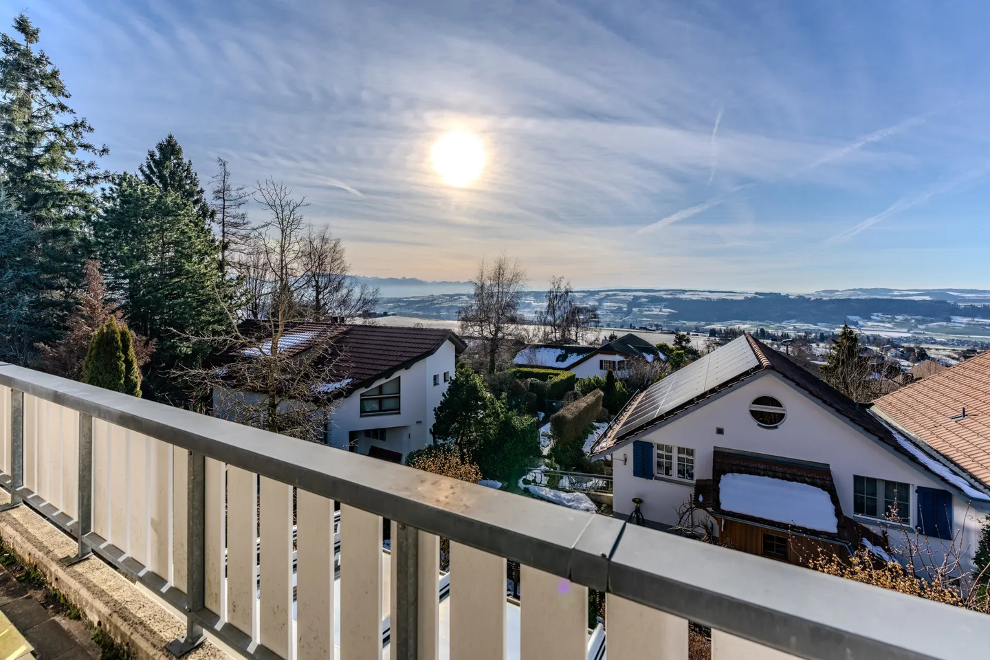 Spacious detached house with wide views of Lake Baldegg - Photo 5 of 13