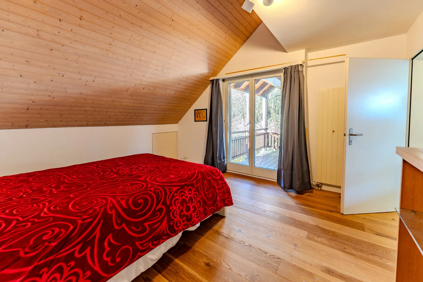 6.5-Zimmer-Reiheneckhaus mit grossem Garten - Foto 13 von 13