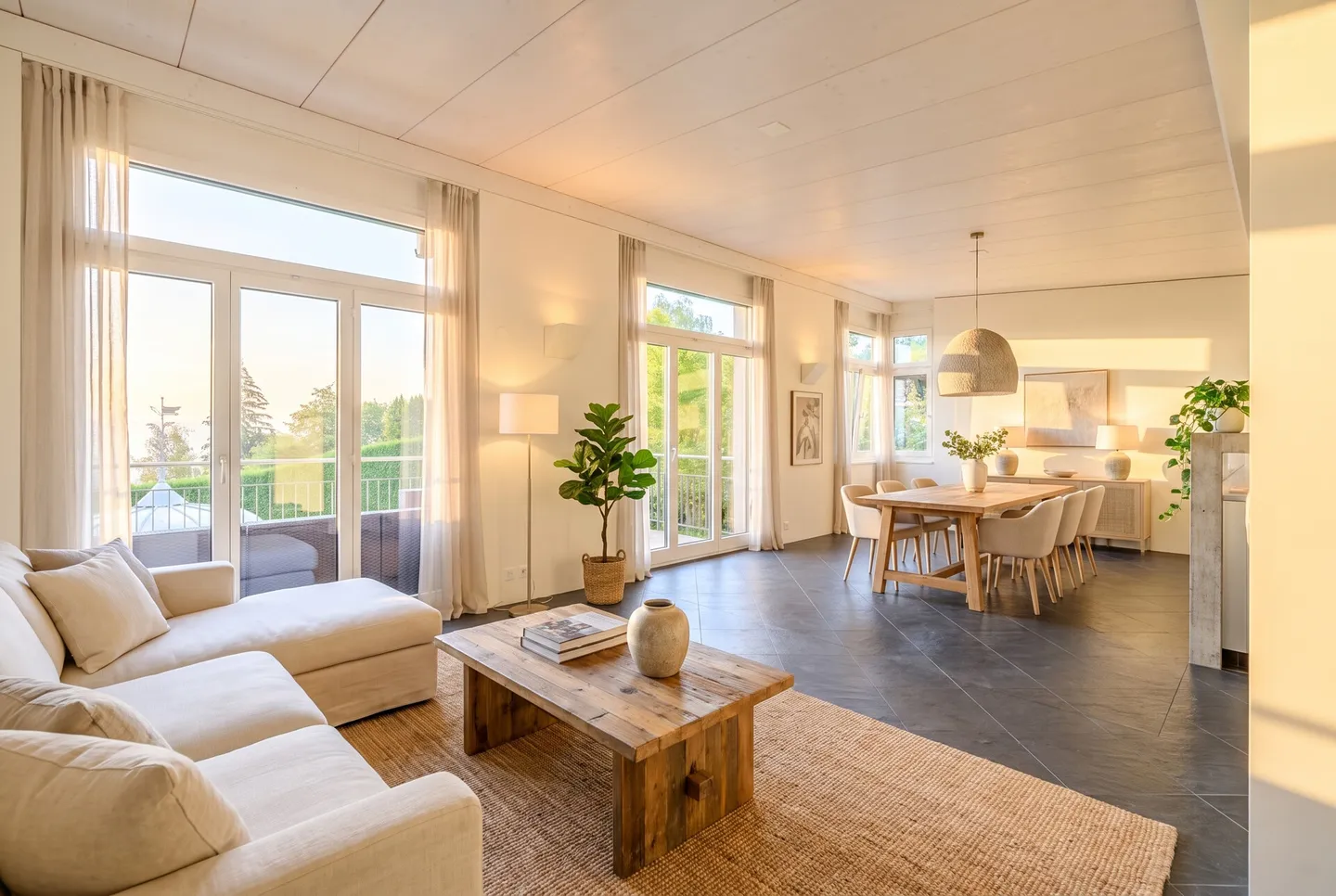 Votre charmante maison avec une vue imprenable sur le lac de Zurich - Photo 3 sur 13