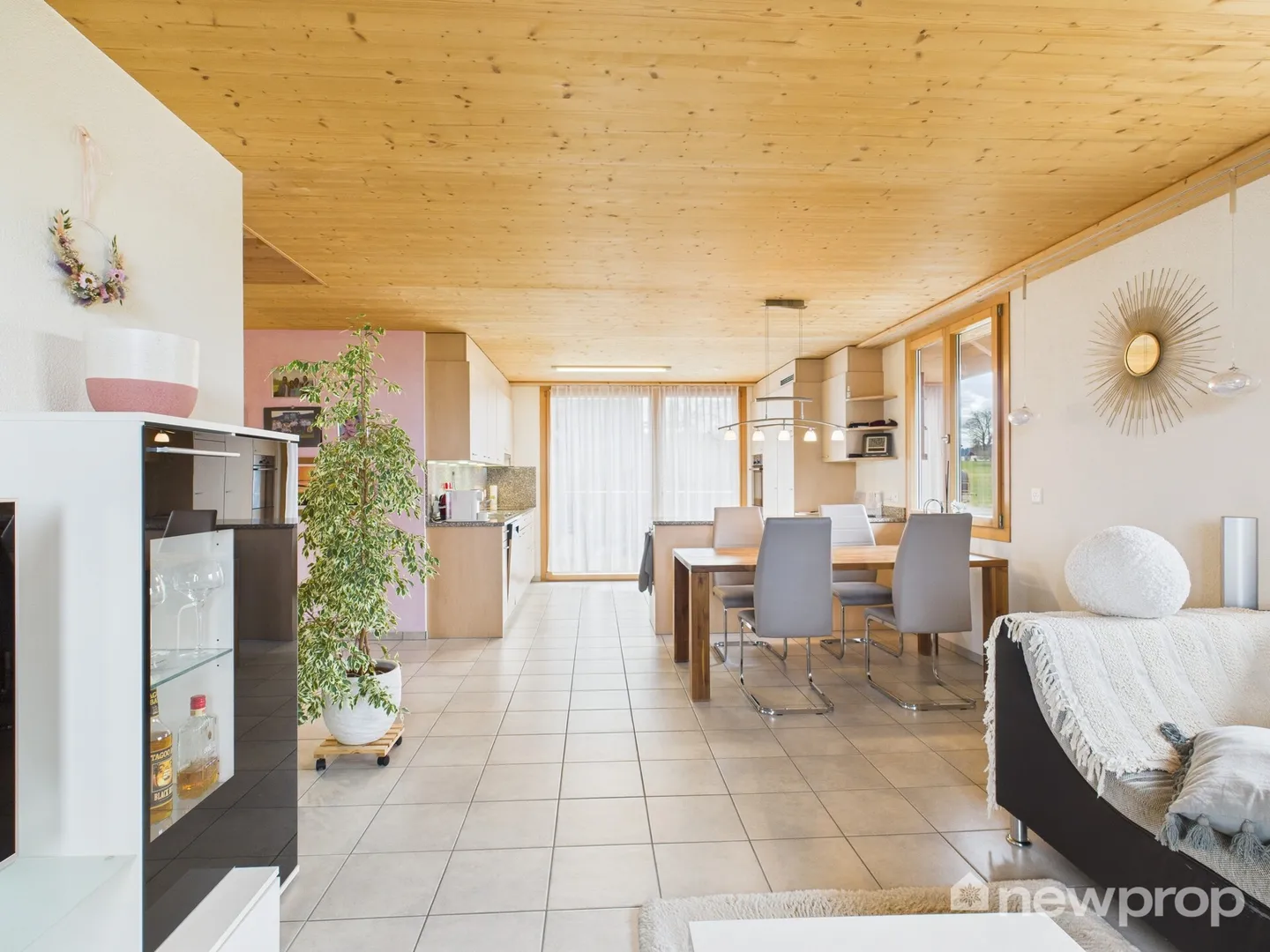 Bellissima casa di 4,5 stanze in campagna - Foto 1 di 13