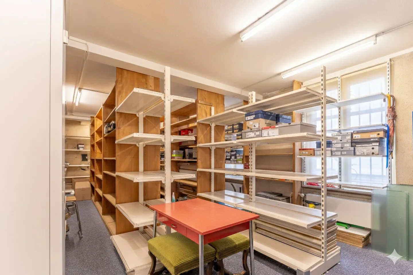 Commercial Space in the Heart of the Old Town - Photo 11 of 12