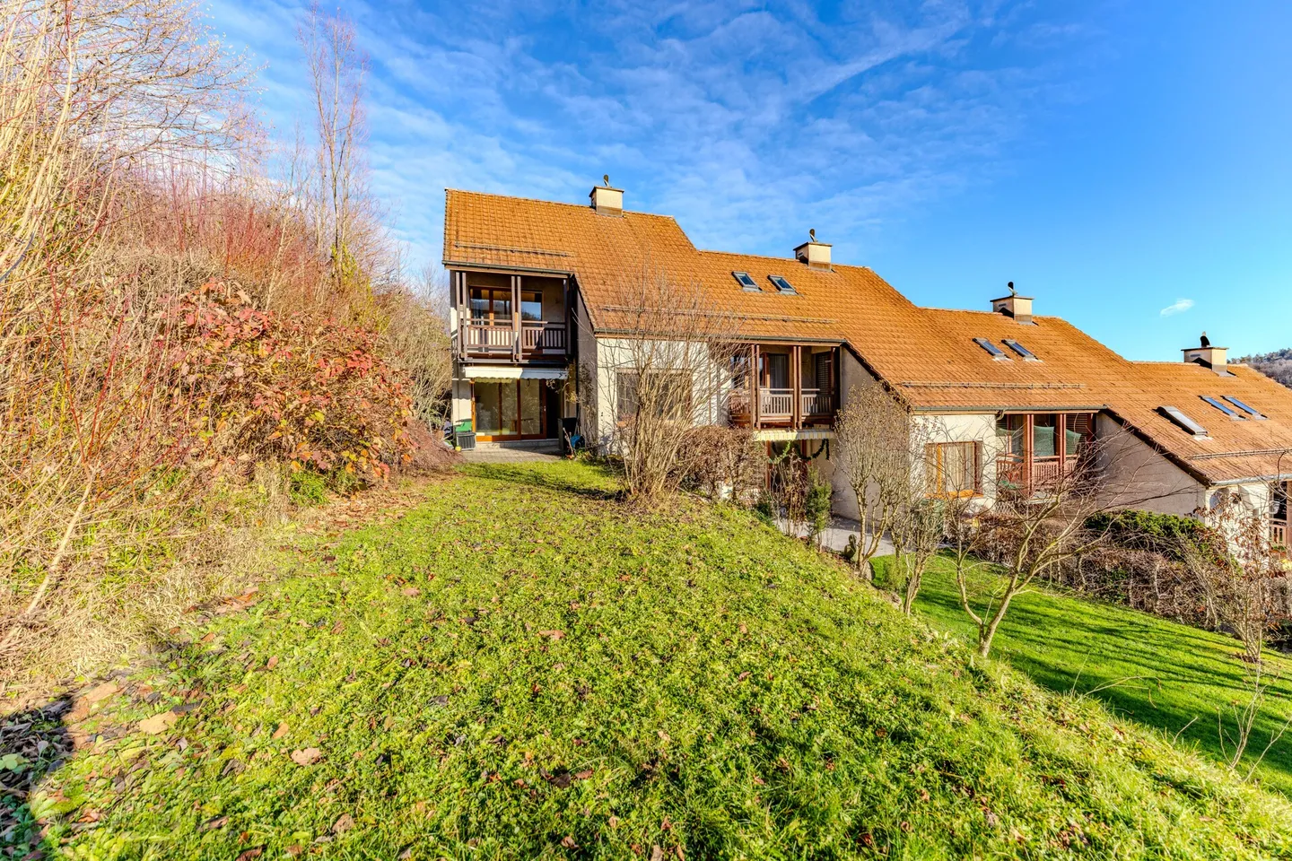 6.5-Zimmer-Reiheneckhaus mit grossem Garten - Foto 7 von 13