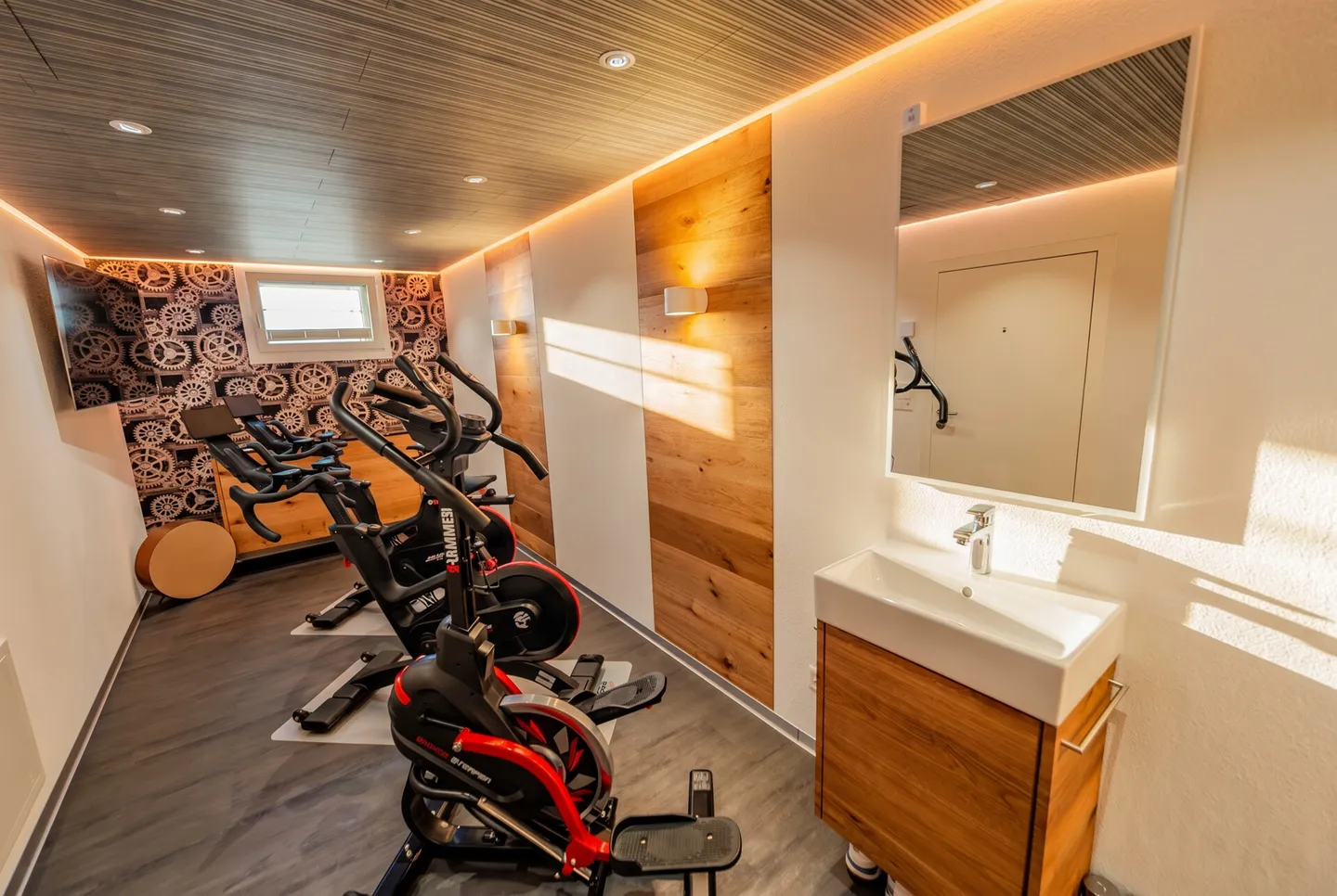 Magnifique appartement en duplex de 5,5 pièces avec salle de loisirs entièrement aménagée - Photo 12 sur 13