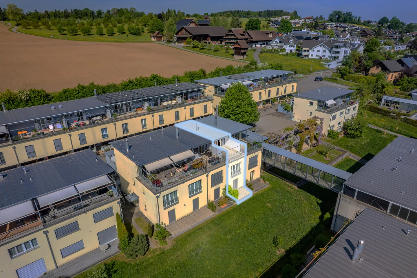 Casa a schiera con vista lago in posizione privilegiata - Foto 10 di 13