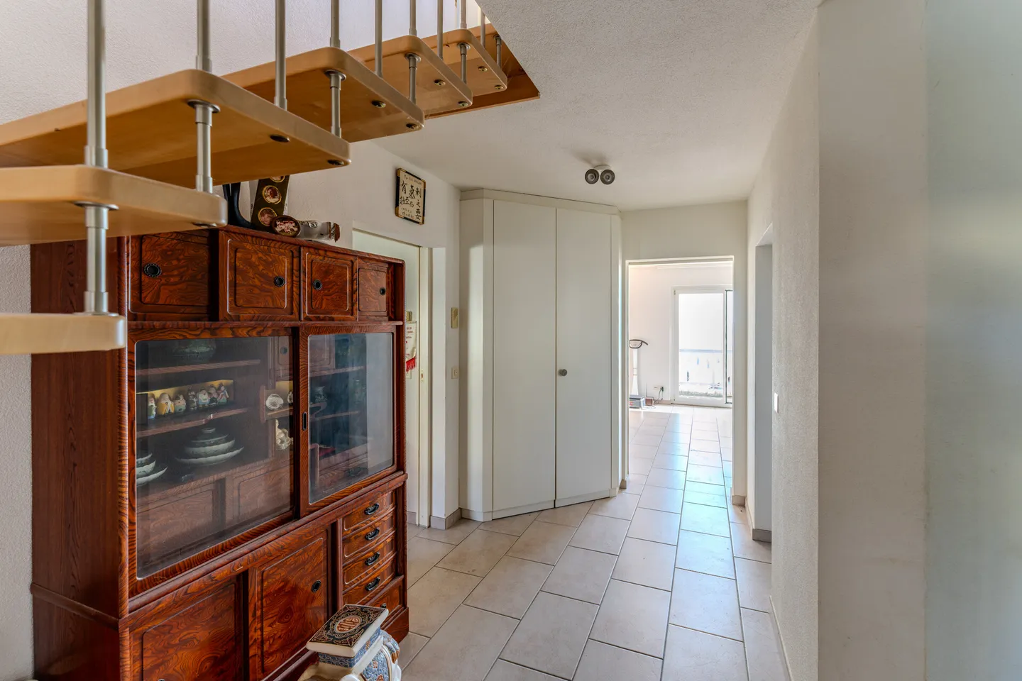 Spacious detached house with wide views of Lake Baldegg - Photo 11 of 13