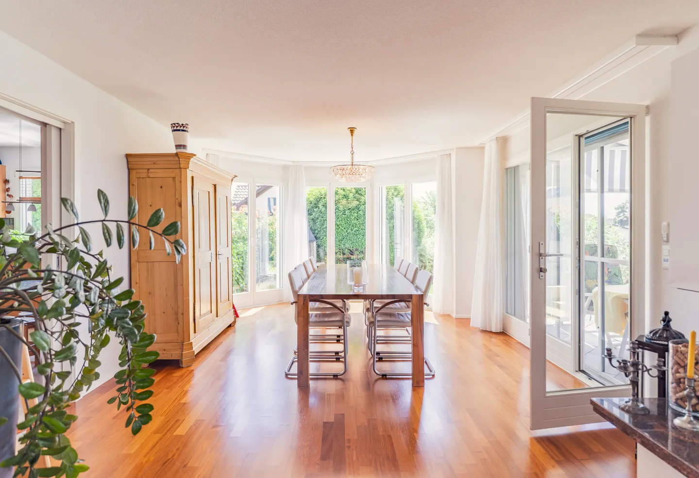 Exclusive Detached House with Wellness - Photo 5 of 13