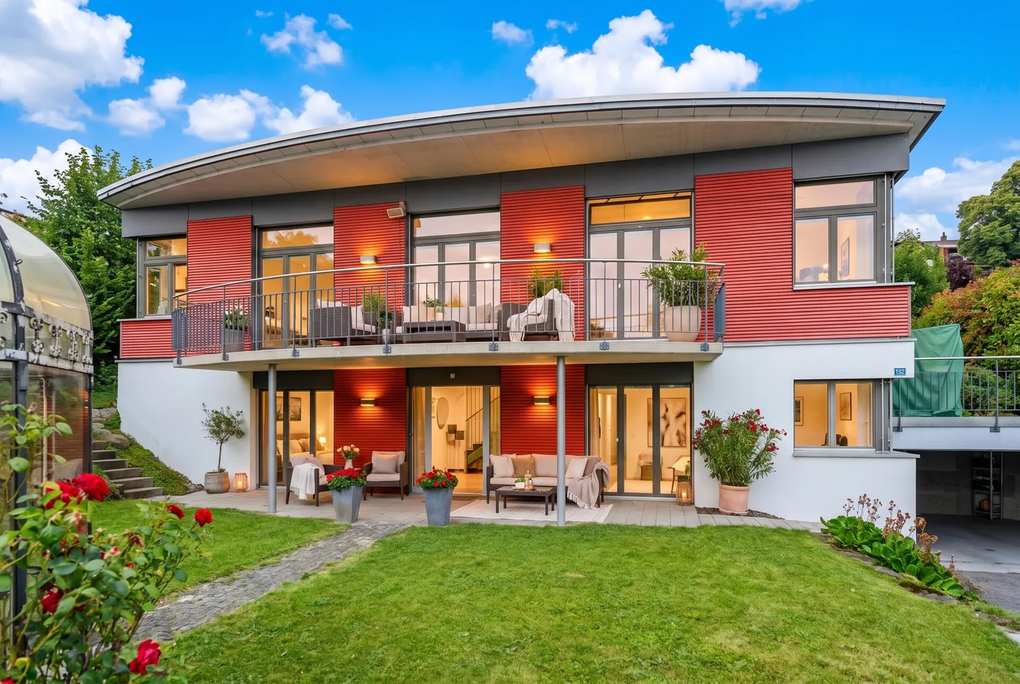 Votre charmante maison avec une vue imprenable sur le lac de Zurich - Photo 1 sur 13