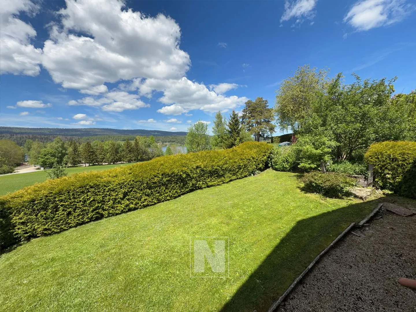 Les Bioux - Einfamilienhaus mit 5 Zimmern von ca. 145m2, mit Blick auf den Joux-See - Foto 9 von 13