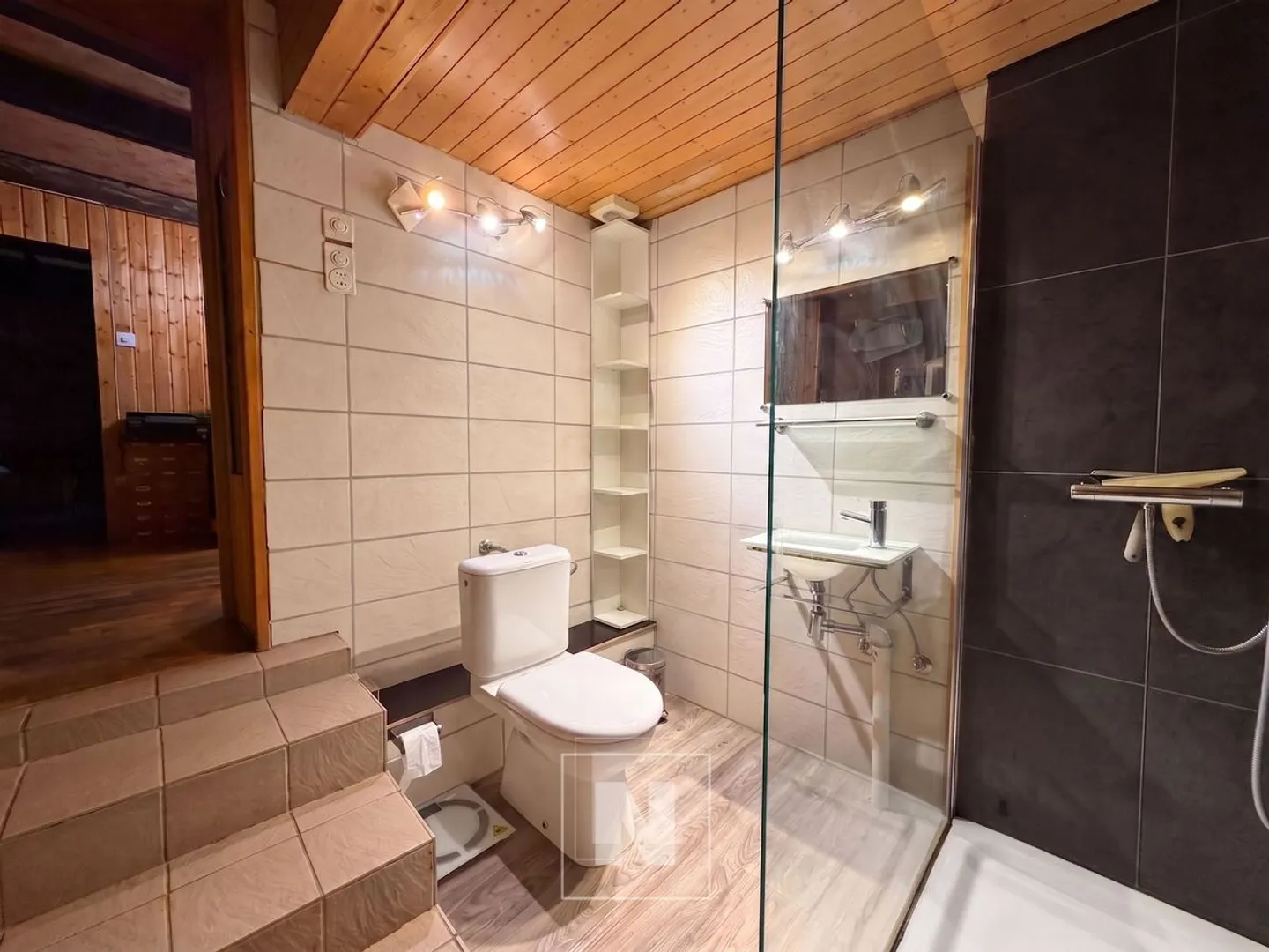 Die Charbonnières, ehemaliger Bauernhof zu renovieren ca. 230 m2 + 2-Zimmer-Wohnung - Foto 12 von 13