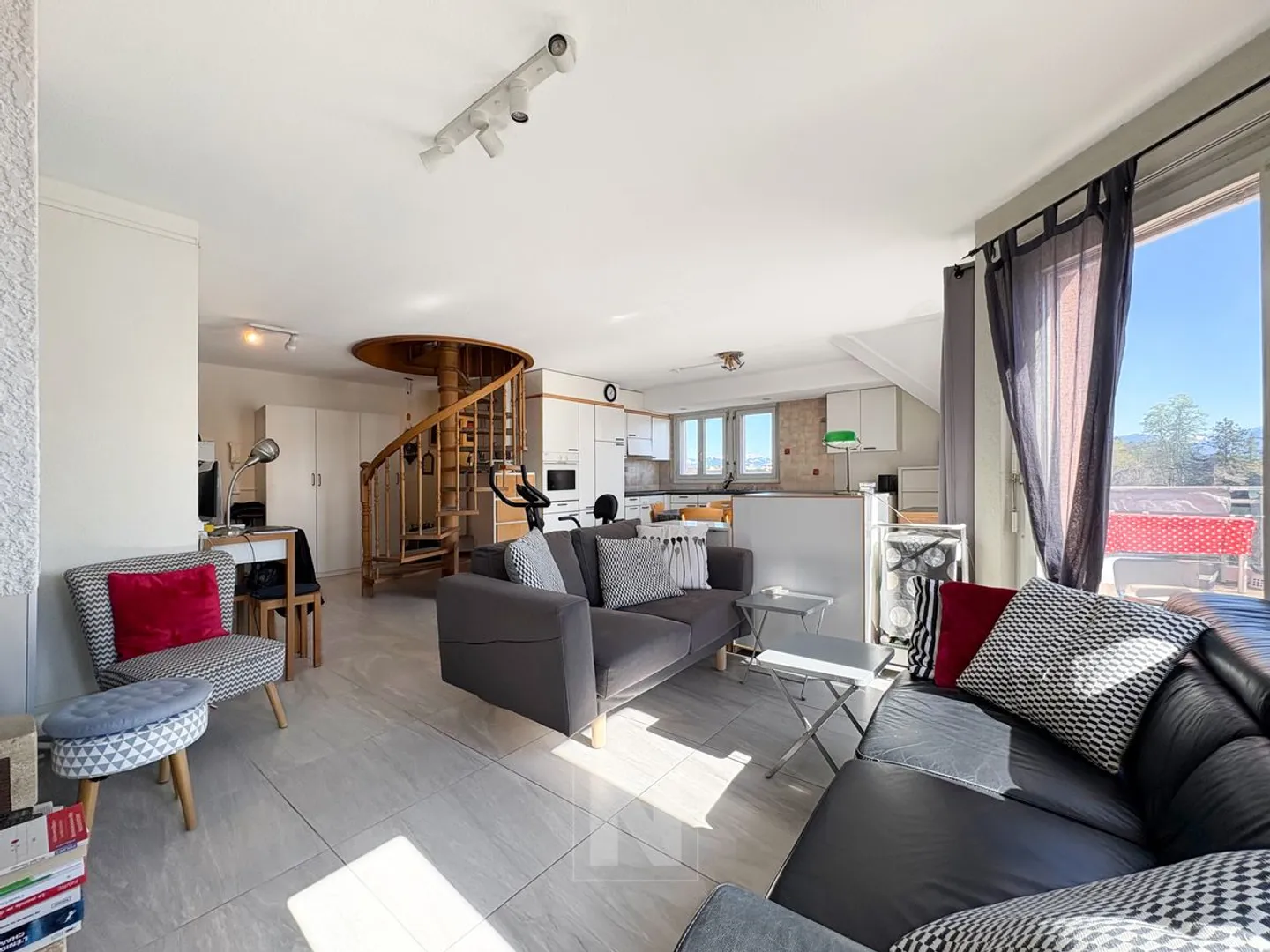 Wunderschöne Duplexwohnung im Zentrum, 124 m2 mit einem sehr schönen Blick! - Foto 1 von 13