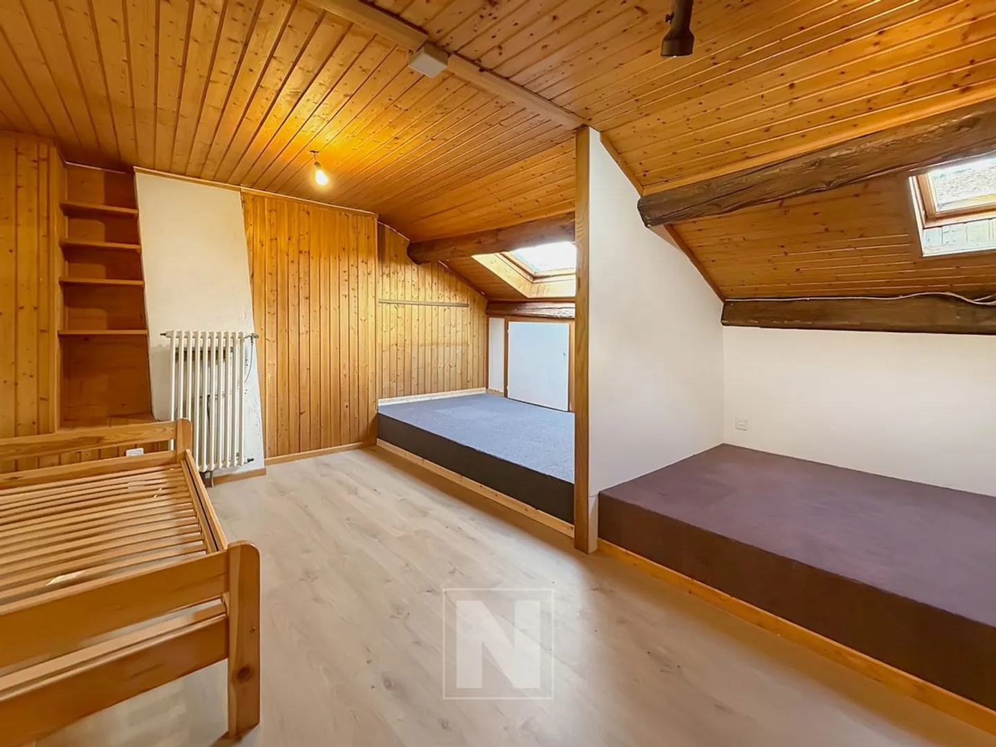 Orbe, semi-detached house composed of two apartments - Photo 12 of 13