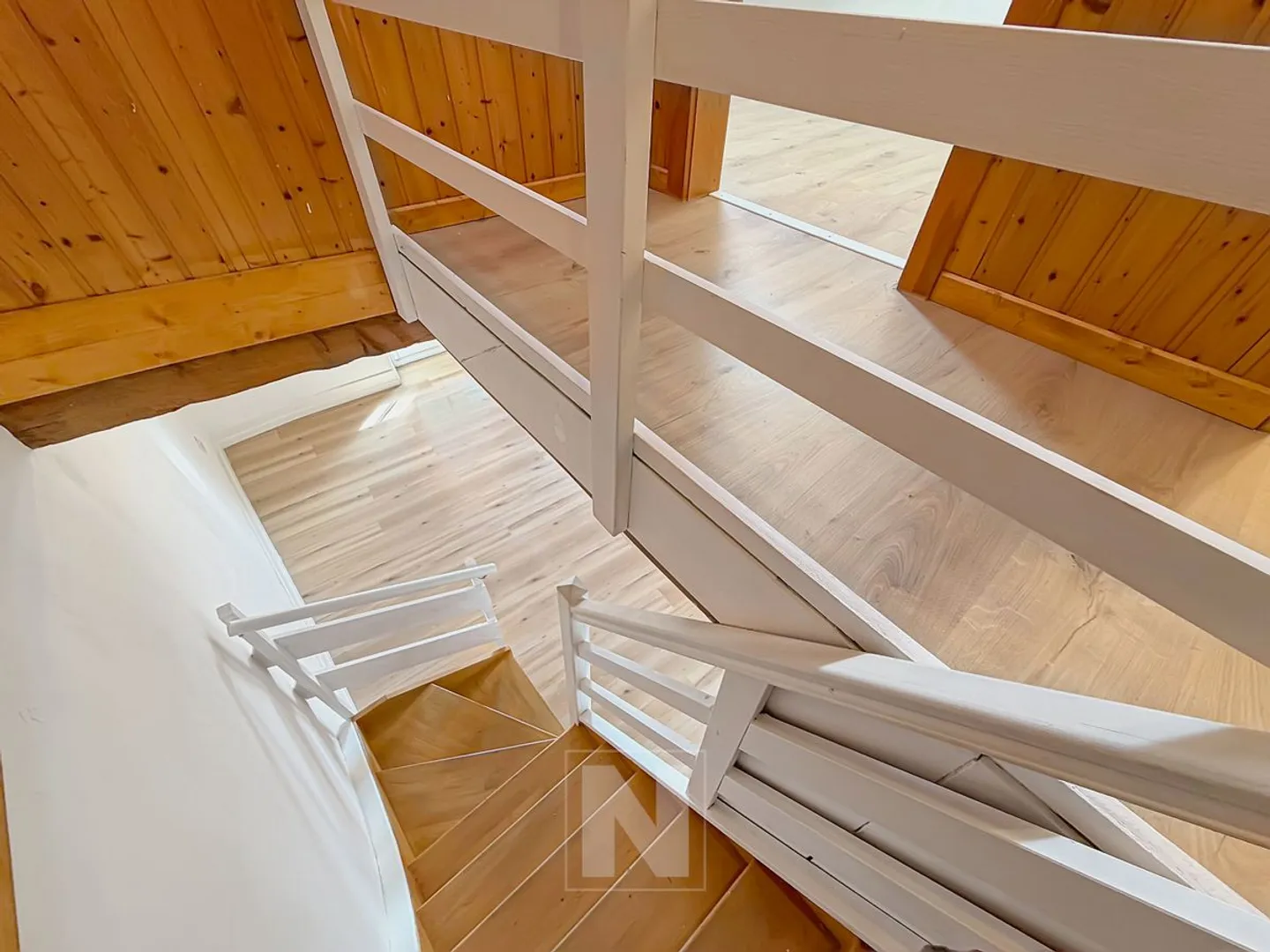 Orbe, semi-detached house composed of two apartments - Photo 10 of 13