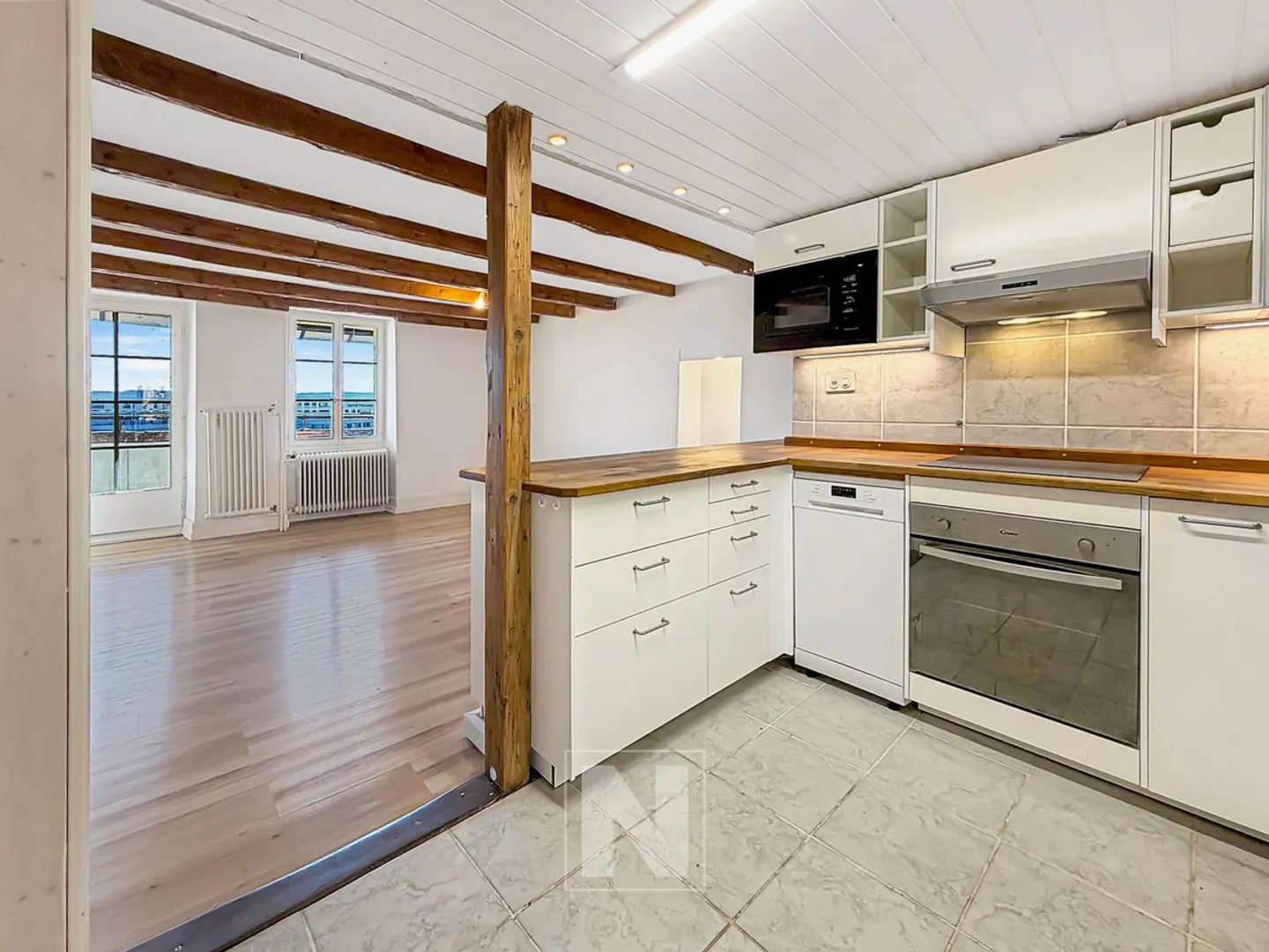 Orbe, semi-detached house composed of two apartments - Photo 9 of 13