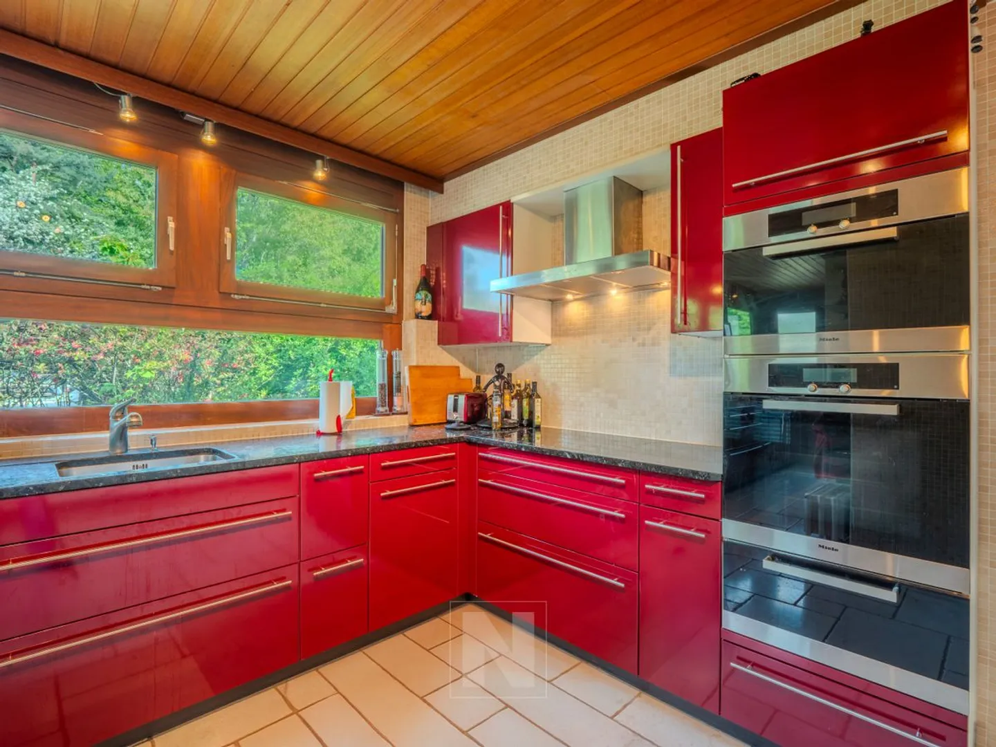 A Denens, villa indipendente 9 camere, 248 m2 di superficie abitabile su una proprietà di oltre 4.000 m2 - Foto 10 di 13
