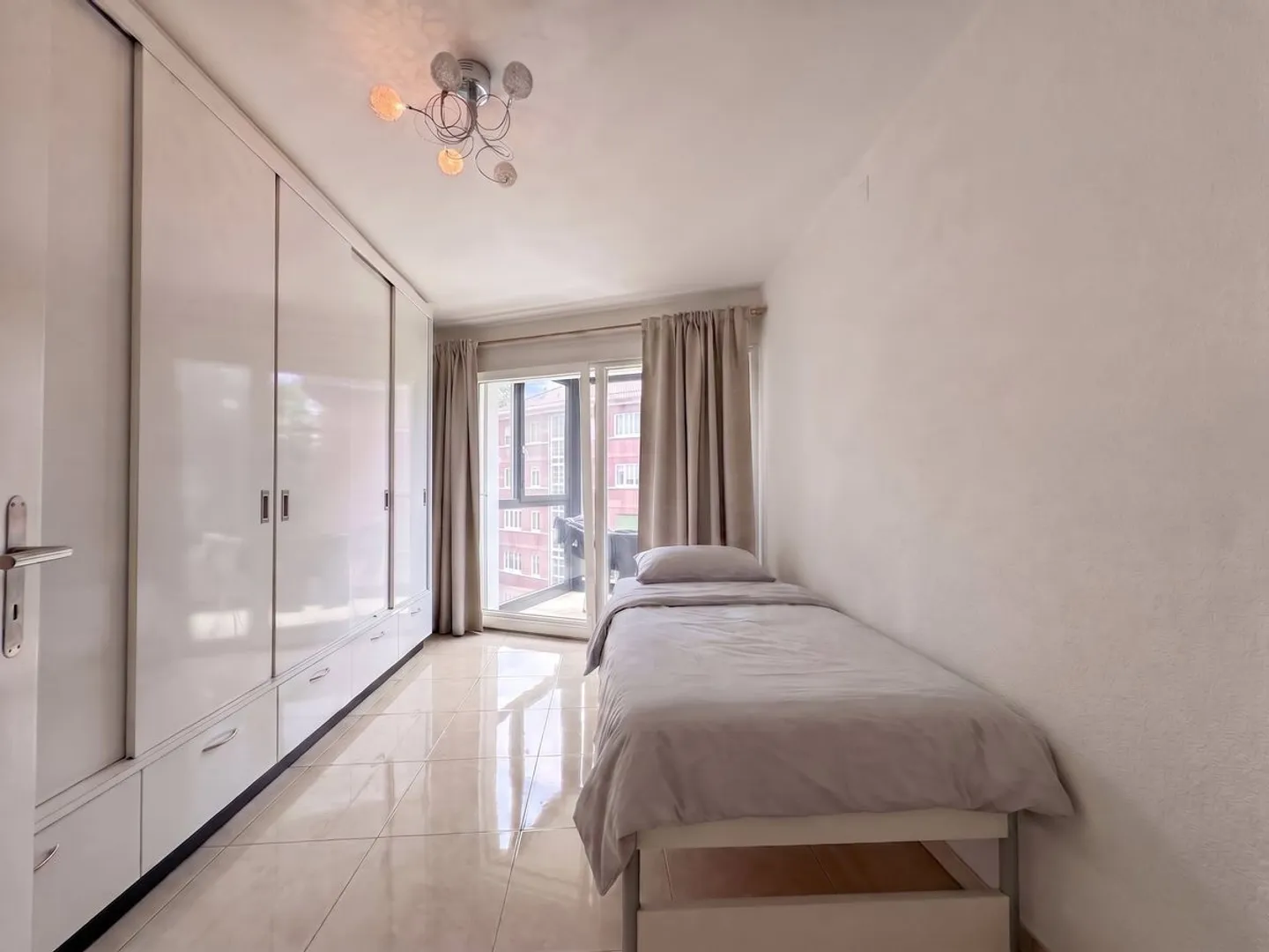 Appartamento attico di 4,5 locali in vendita a Losanna - 127 m², grande balcone - Foto 8 di 13