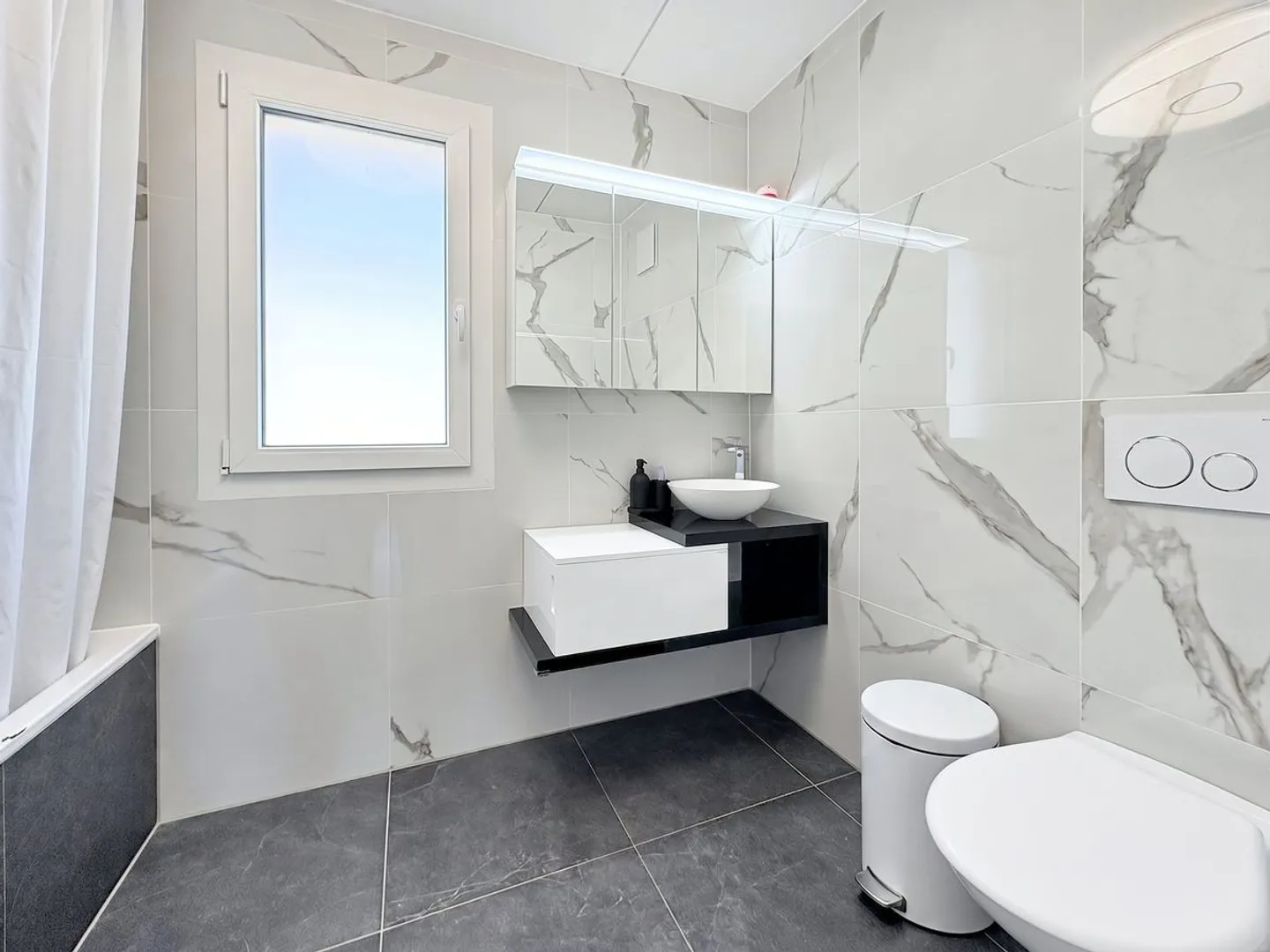 5.5-room villa for sale in Epautheyres - 155 m2, with garden - Photo 8 of 13