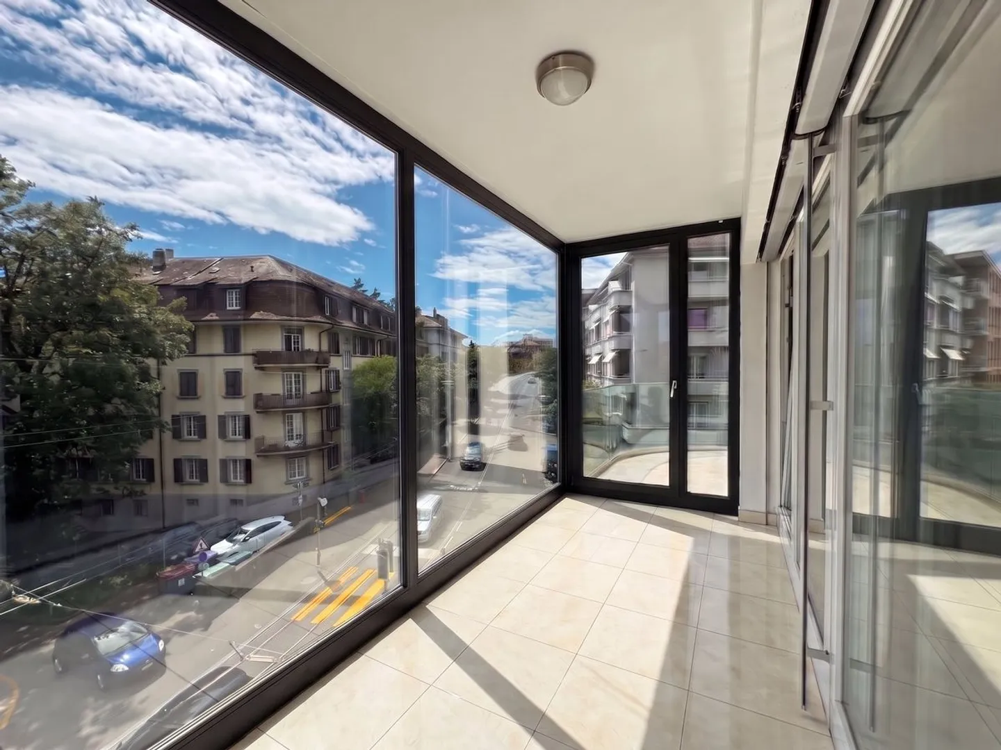 Appartamento attico di 4,5 locali in vendita a Losanna - 127 m², grande balcone - Foto 3 di 13