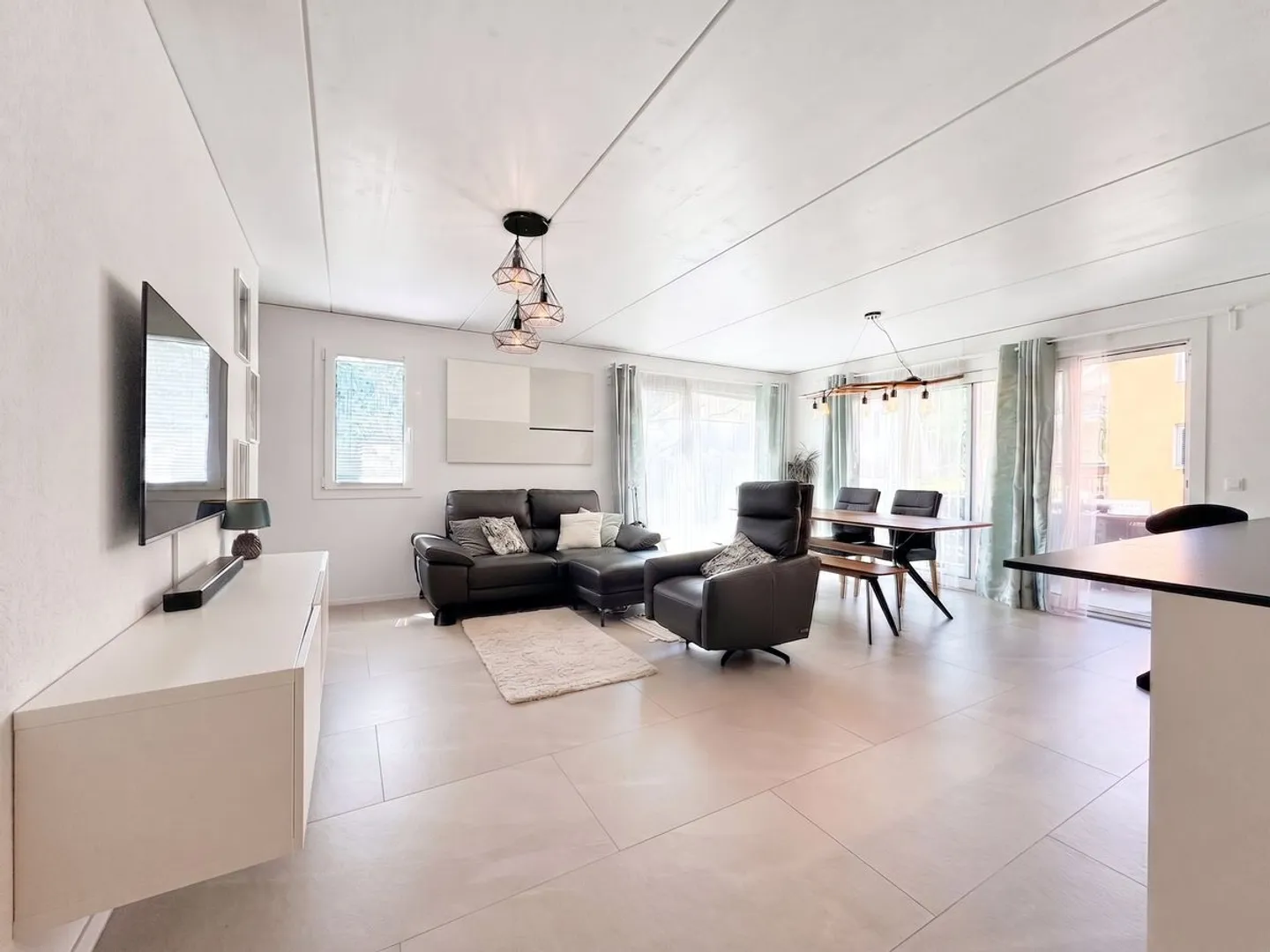 5.5-room villa for sale in Epautheyres - 155 m2, with garden - Photo 6 of 13